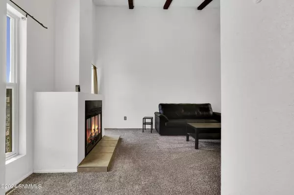 951 Roadrunner CIR, Las Cruces, NM 88011