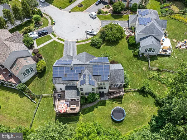 223 ROBIN REDBREAST RD, Newark, DE 19711