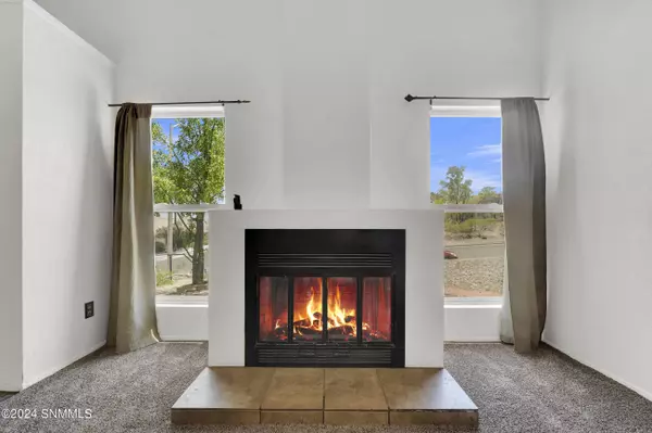 951 Roadrunner CIR, Las Cruces, NM 88011