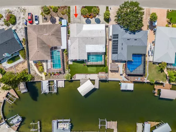 6359 COCOA LN, Apollo Beach, FL 33572