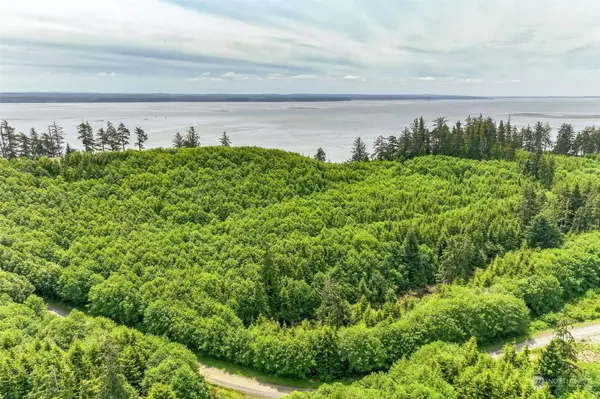 27 Island View LN, Hoquiam, WA 98550