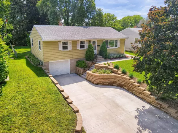 531 13th AVE S, South Saint Paul, MN 55075