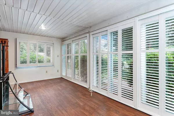 7 FARM AVE, Wilmington, DE 19810