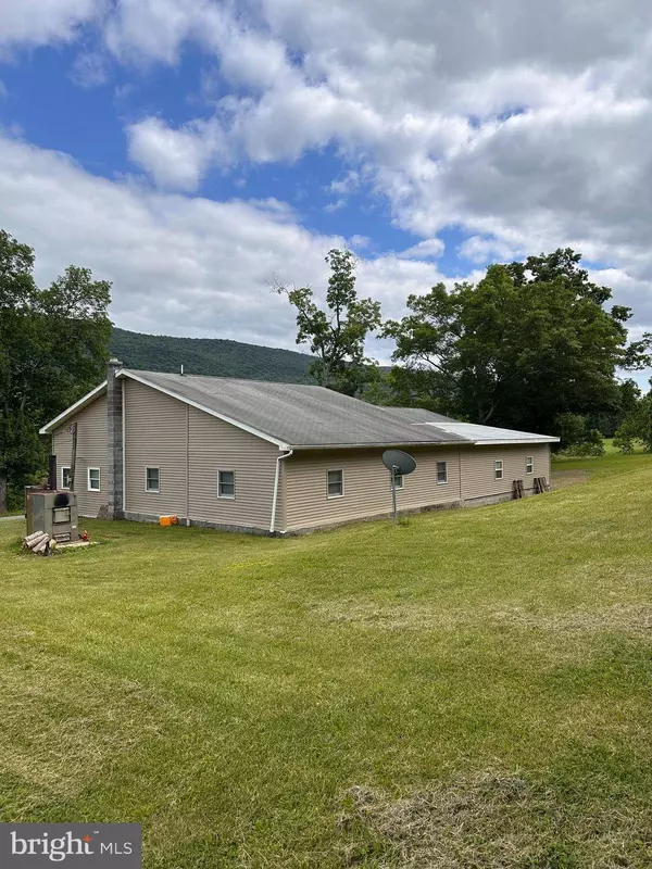 17036 BLACKLOG VALLEY RD, Orbisonia, PA 17243