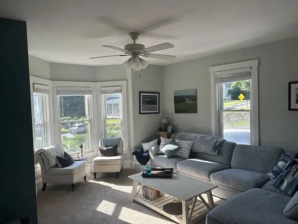 65 Houghton St, Hudson, MA 01749