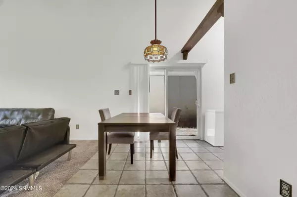 951 Roadrunner CIR, Las Cruces, NM 88011