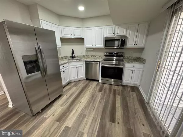 12 ACORN BLVD, Lancaster, PA 17602