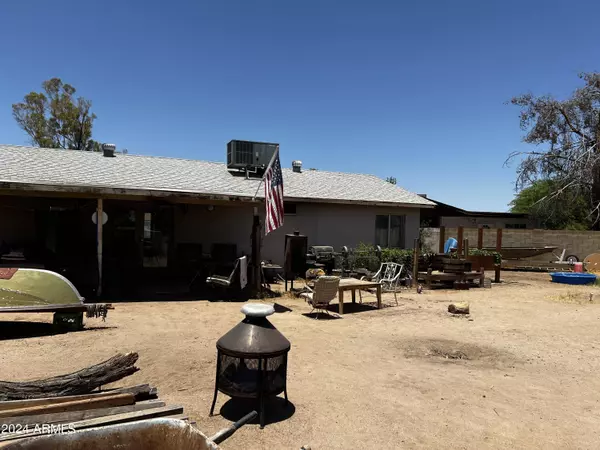 2009 N 45TH Drive, Phoenix, AZ 85035