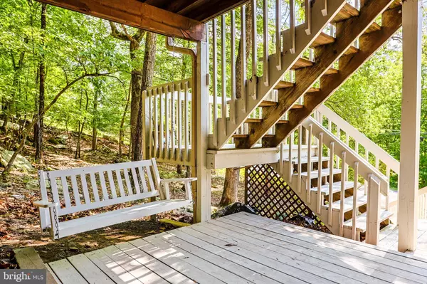 6463 DECKER ROAD, BUSHKILL, PA RD, Bushkill, PA 18324