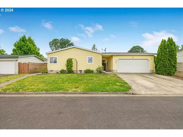 515 MADSEN LOOP, Carlton, OR 97111