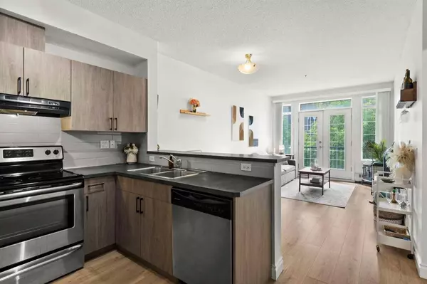 1000 15 AVE SW #202, Calgary, AB T2R 0S6