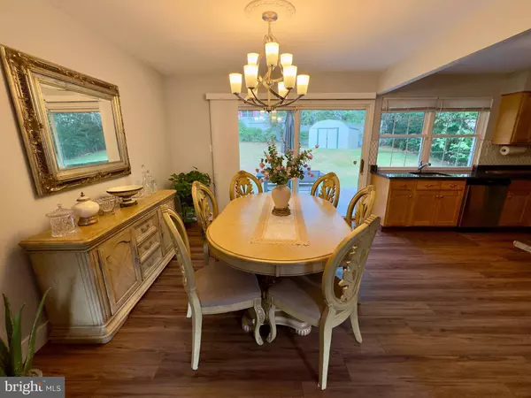 17 TRINITY TURN, Willingboro, NJ 08046