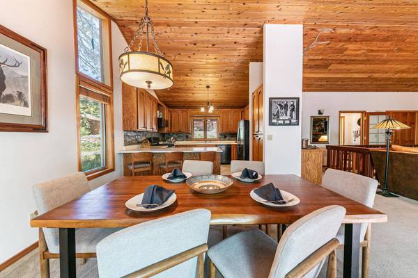 13130 Muhlebach Way, Truckee, CA 96161-0000