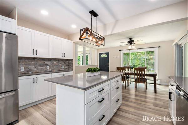 7243 68th SE Street, Caledonia, MI 49316