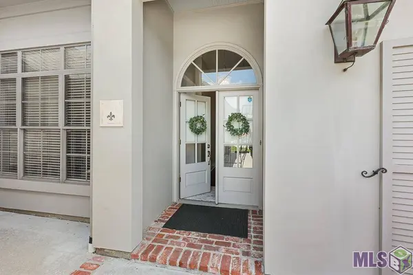 1002 CORNERSTONE DR, Baton Rouge, LA 70810