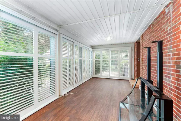 7 FARM AVE, Wilmington, DE 19810