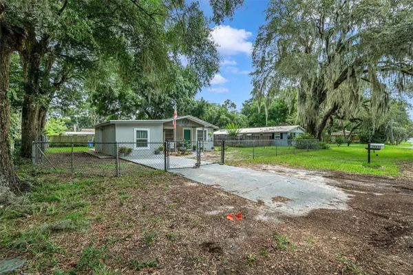 38039 7TH AVE, Zephyrhills, FL 33542