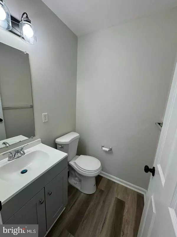 12 ACORN BLVD, Lancaster, PA 17602