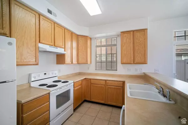 486 KENT DR, North Salt Lake, UT 84054