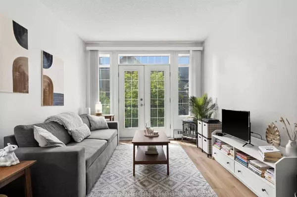 1000 15 AVE SW #202, Calgary, AB T2R 0S6