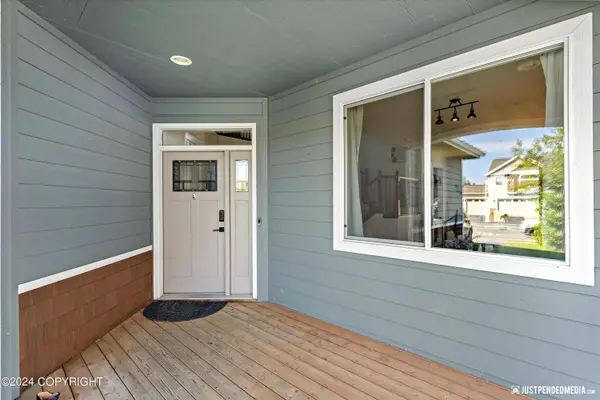 5869 Grand Teton LOOP, Anchorage, AK 99502