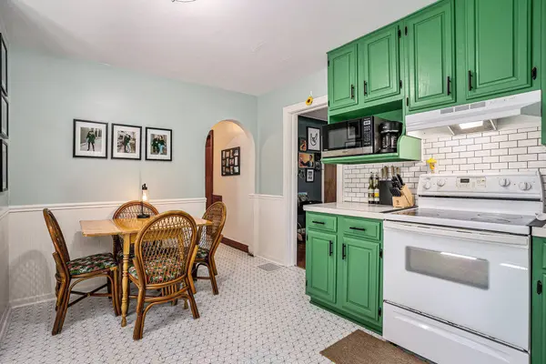 570 W 18th Street, Holland, MI 49423