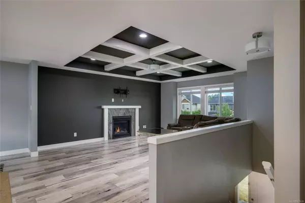 521 Lori Pl, Nanaimo, BC V9R 0H5