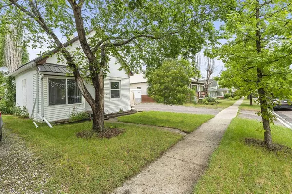 2412 20 ST, Nanton, AB T0L 1R0