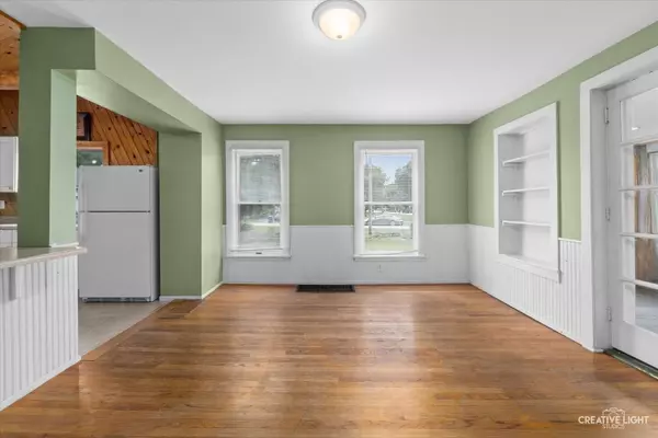 2S175 Harter RD, Elburn, IL 60119