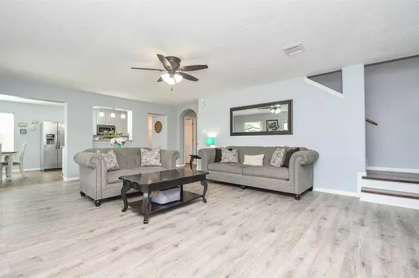 2137 Piney Wood DR, Deer Park, TX 7753