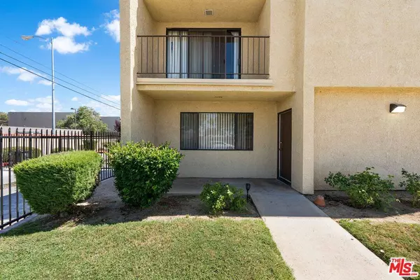 44200 W Kingtree Ave #1, Lancaster, CA 93534