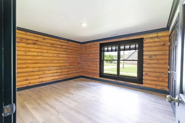 725 Goodson Cir, Rock Spring, GA 30739