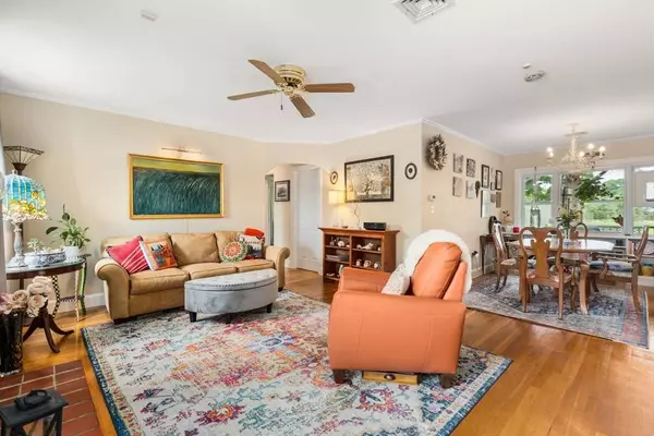 61 Princess Eve Dr, Quincy, MA 02169