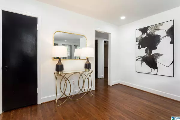 701 81ST PLACE S, Birmingham, AL 35206