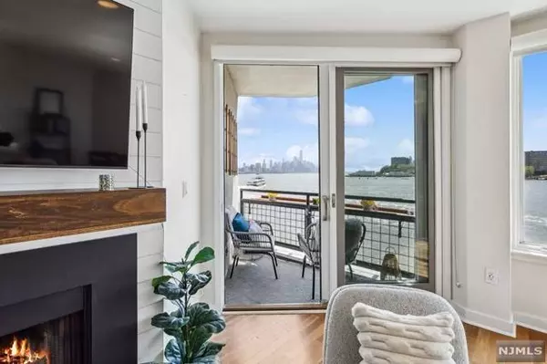 600 Harbor BLVD # 0862, Weehawken, NJ 07086