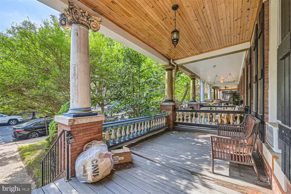 2713 N CALVERT ST, Baltimore, MD 21218