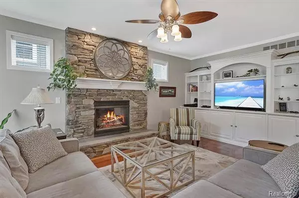 307 ENGLEWOOD Avenue, Royal Oak, MI 48073