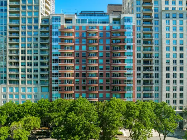 270 E Pearson ST #803, Chicago, IL 60611