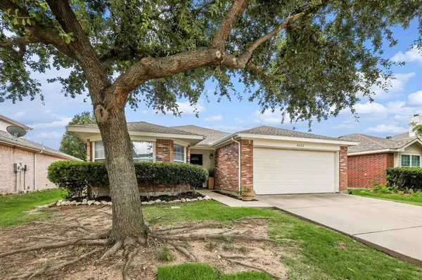 4152 Gladney Lane, Fort Worth, TX 76244