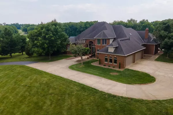 3854 Ironworks RD, Georgetown, KY 40324