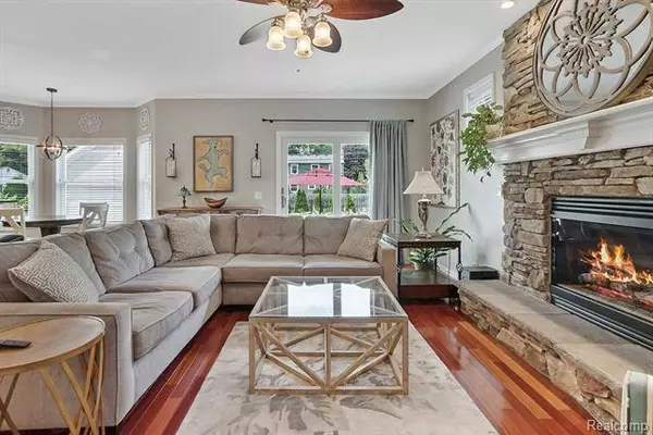 307 ENGLEWOOD Avenue, Royal Oak, MI 48073