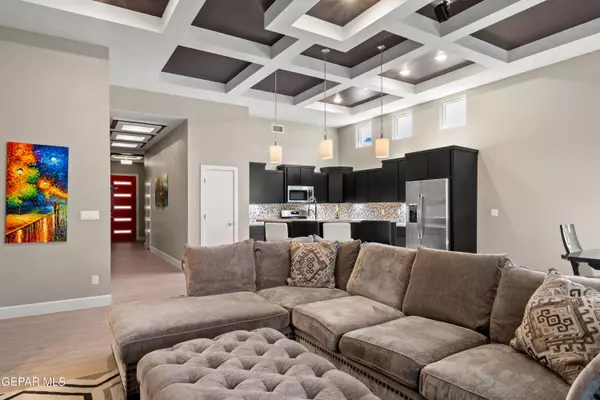 12304 Desert Hawk AVE, El Paso, TX 79938