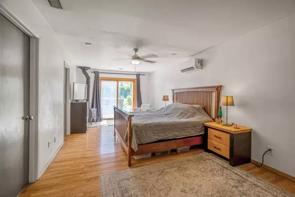 79 Ensenada, White Rock, NM 87547