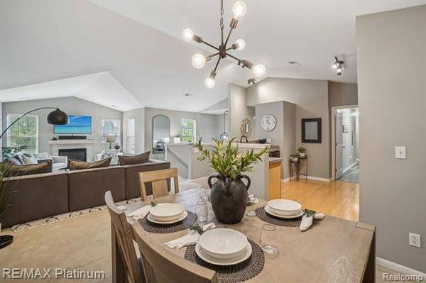 4090 HAMPTON RIDGE Boulevard 56, Howell, MI 48843