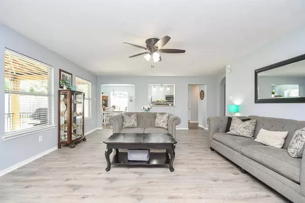 2137 Piney Wood DR, Deer Park, TX 7753