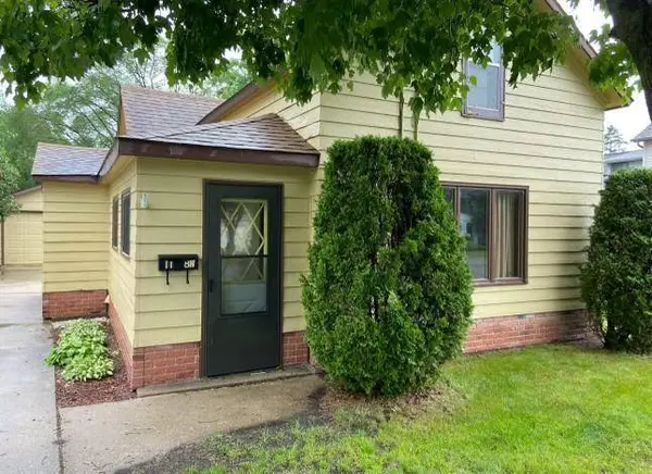 118 1st ST SW, Melrose, MN 56352