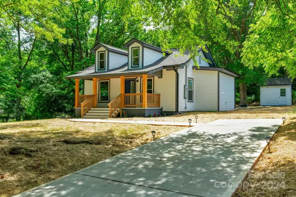 153 Hilltop DR, Mooresboro, NC 28114