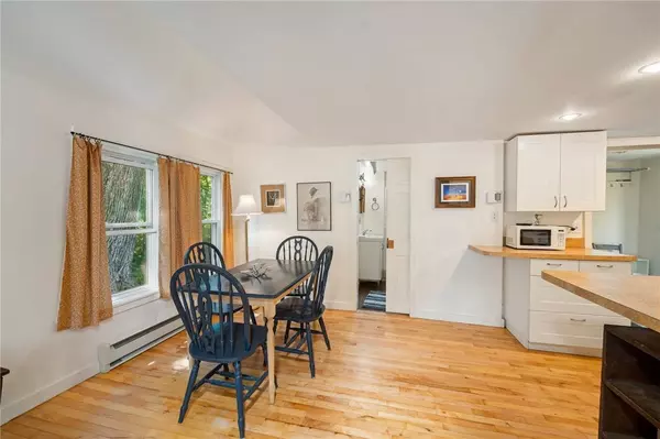 84 Elm ST, Upton, MA 01568