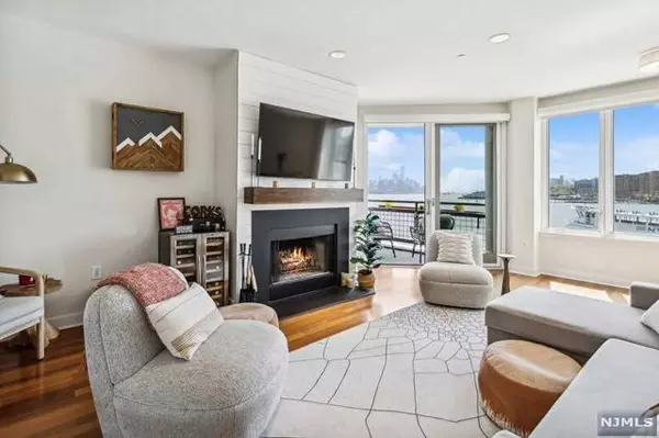 600 Harbor BLVD # 0862, Weehawken, NJ 07086