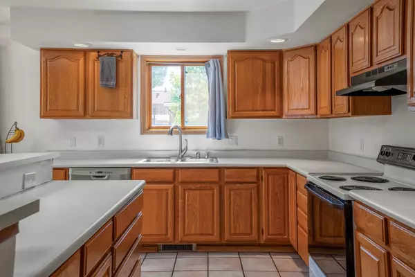 79 Ensenada, White Rock, NM 87547